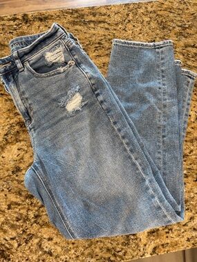 American Eagle Outfitters Mom Straight Jeans